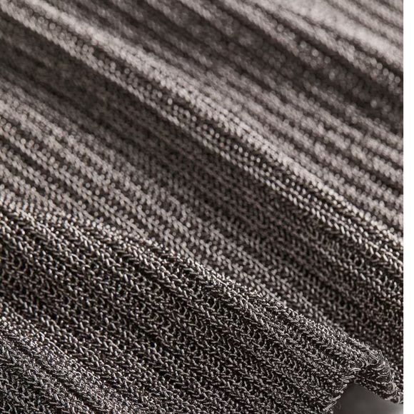 H&M Metallic Rib Knit Top - Picture 4 of 10